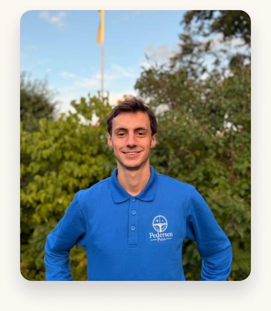 Andreas Pedersen i Pedersen Puts-tröja